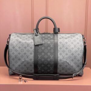 Keepall Bandoulière 50 Travel Bag. BW01