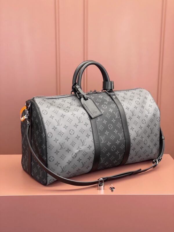 Keepall Bandoulière 50 Travel Bag. BW01 - Image 2