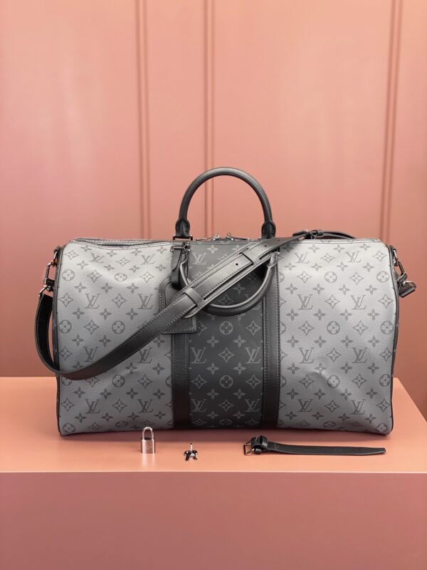 Keepall Bandoulière 50 Travel Bag. BW01 - Image 5