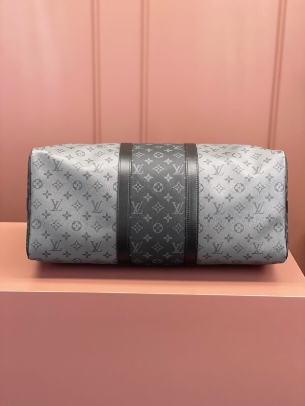 Keepall Bandoulière 50 Travel Bag. BW01 - Image 3
