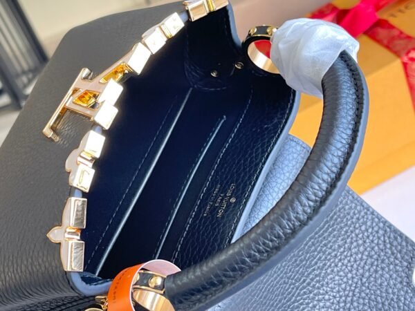 Capucines BB Flower Crown handbag. BW01 - Image 8