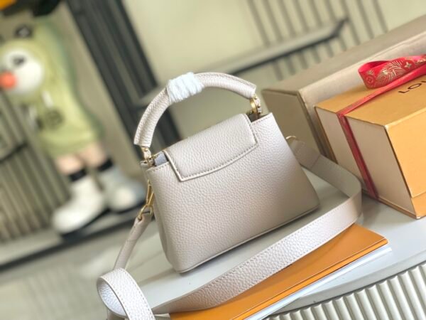 Capucines Mini Gray handbag. BW01 - Image 4