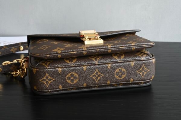 Pochette Metis East West bag. BW01 - Image 3