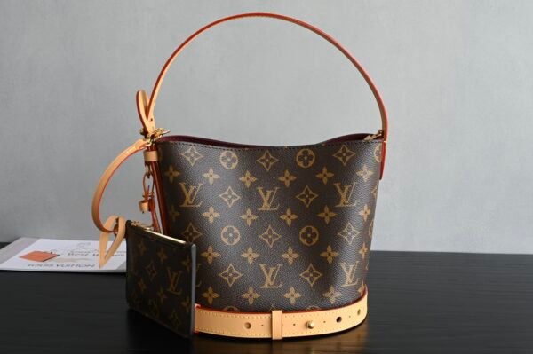 Louis Vuitton All in BB Monogram handbag.BW01
