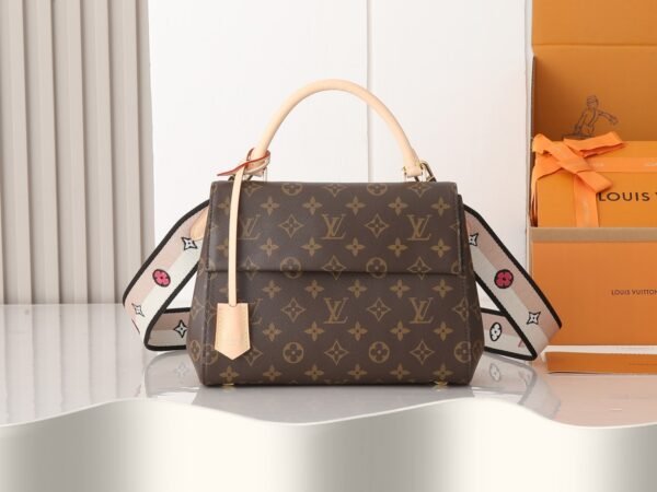Cluny BB handbag Monogram canvas.BW01
