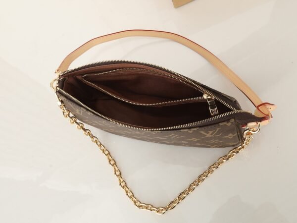 Louis Vuitton Pochette Accessoires in Monogram canvas.BW01 - Image 8