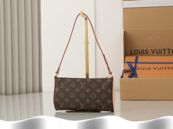 Pochette Tirette in Monogram canvas. BW01 - Image 3