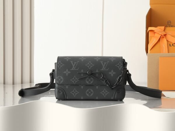 Steamer Wearable Wallet black .BW01