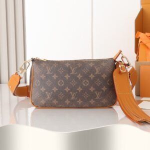 M11623 The Pochette Accessoire XL  Monogram Dust canvas Handbag.BW01