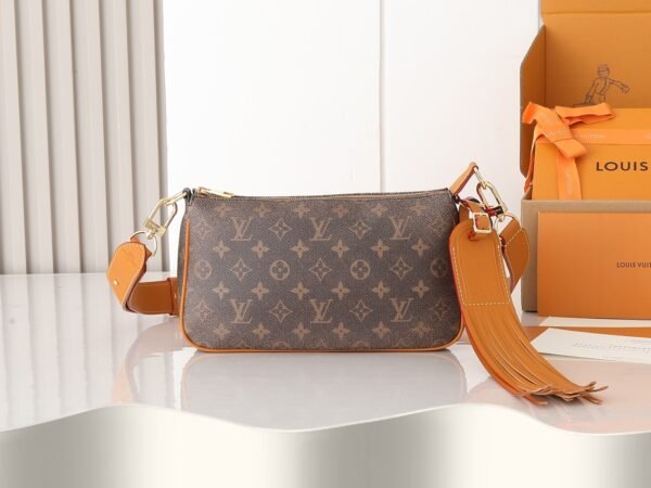 M11623 The Pochette Accessoire XL  Monogram Dust canvas Handbag.BW01