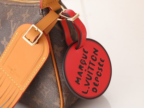 M11623 The Pochette Accessoire XL  Monogram Dust canvas Handbag.BW01 - Image 5
