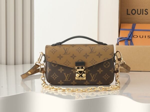 M44876  Pochette Metis East West Handbag.BW01