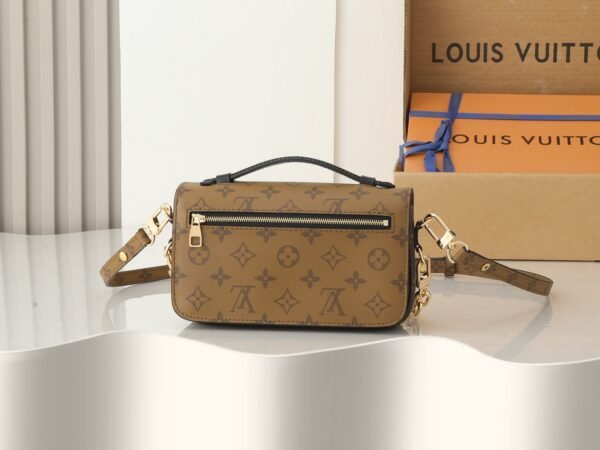 M44876  Pochette Metis East West Handbag.BW01 - Image 3