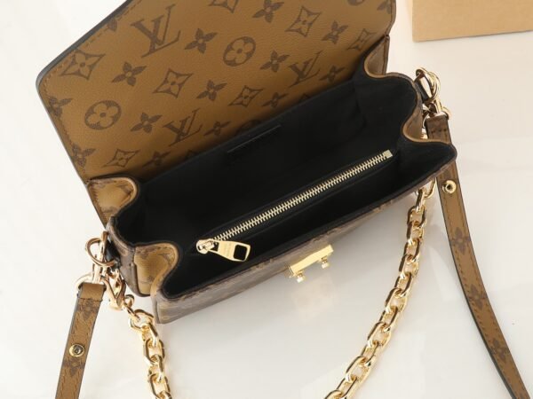 M44876  Pochette Metis East West Handbag.BW01 - Image 8