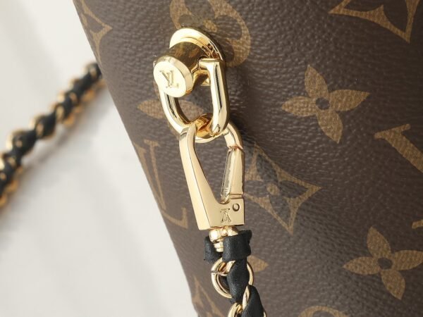 M47128Vanity PM Monogram Reverse Canvas Handbag. BW01 - Image 7