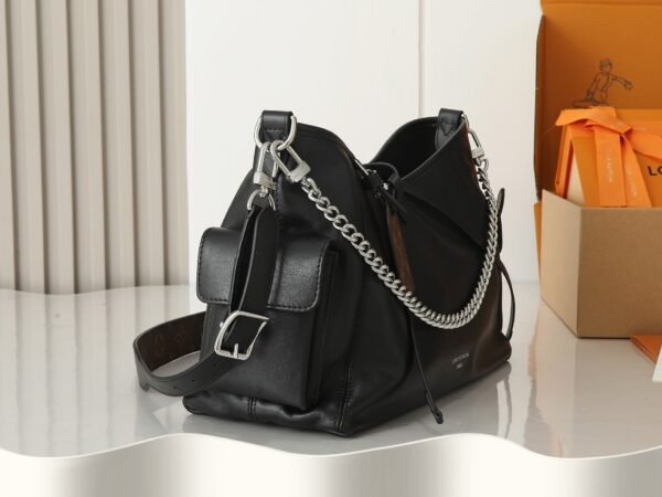 M24861 CarryAll Cargo Handbag.BW01 - Image 2