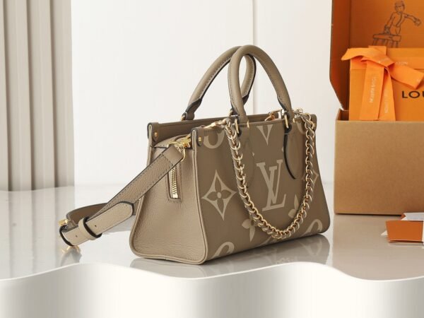 M23641 OnTheGo East West tote Handbag.BW01 - Image 2