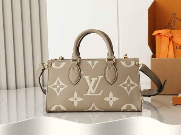 M23641 OnTheGo East West tote Handbag.BW01 - Image 3