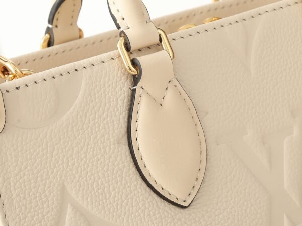 M23698 OnTheGo East West tote Handbag. BW01 - Image 6