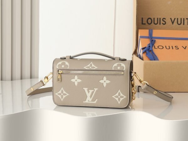 M23081  East-West Pochette Metis Handbag.BW01 - Image 3