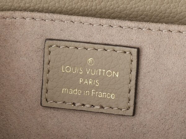 M23081  East-West Pochette Metis Handbag.BW01 - Image 9