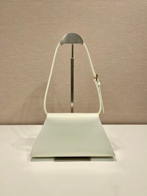1BD343 Leather handbag - White. BW02 - Image 4