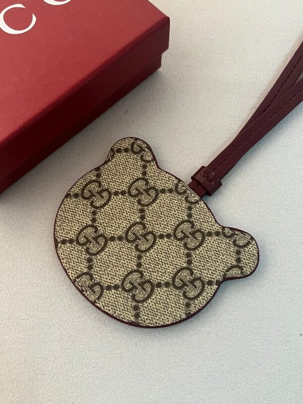 GG emblem joyful cute Keychain.JW01 - Image 6