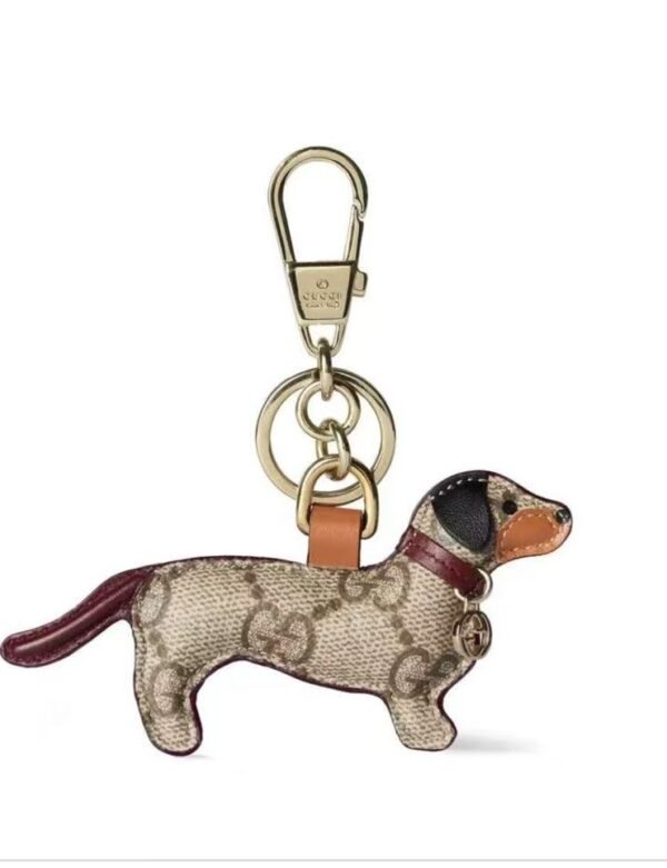 GG emblem Joyful Cute dog Keychain. JW01