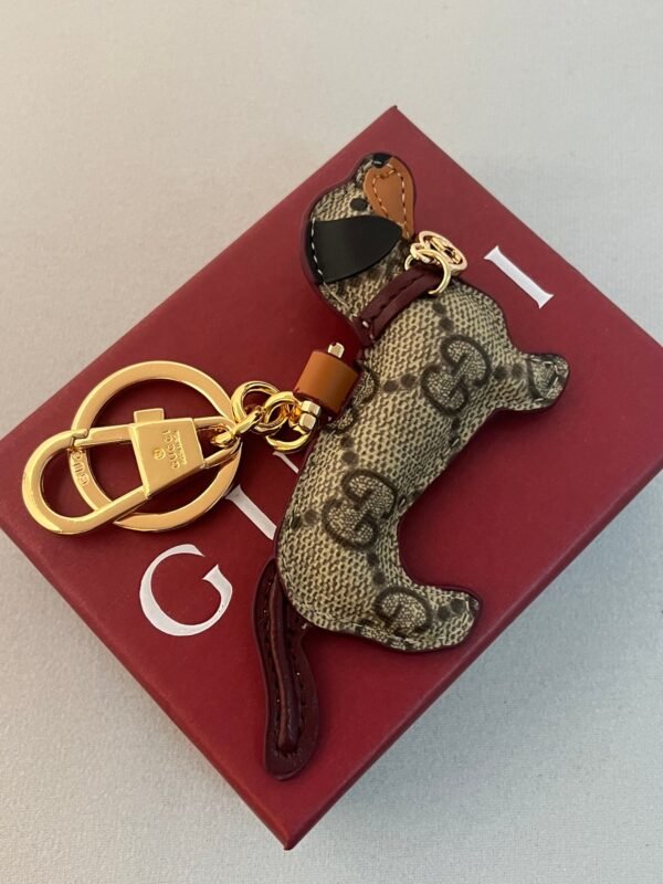 GG emblem Joyful Cute dog Keychain. JW01 - Image 4