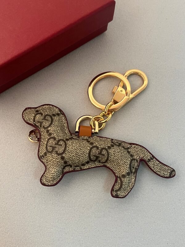 GG emblem Joyful Cute dog Keychain. JW01 - Image 5