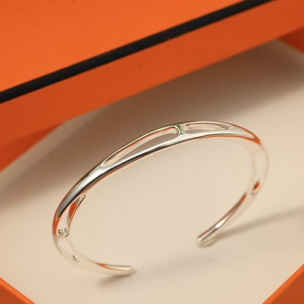 Elegant adjustable size bracelet.JW01 - Image 6