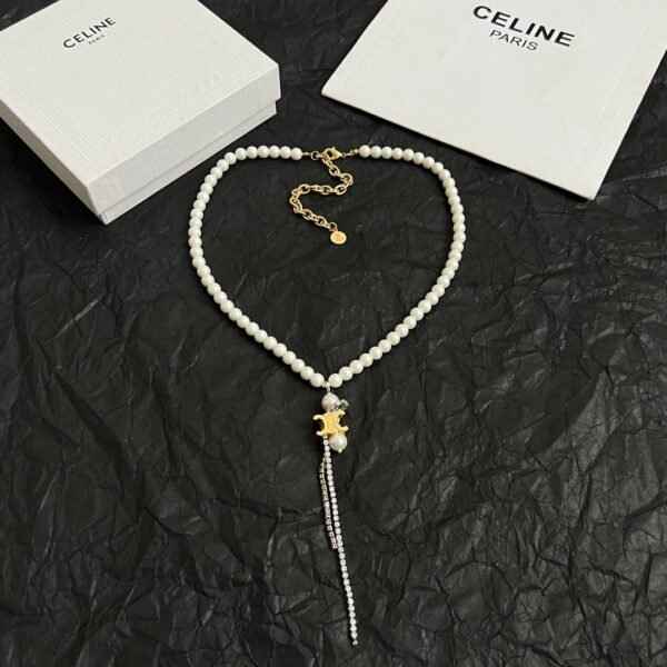 Bold white Necklace 53cm.JW01