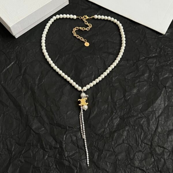 Bold white Necklace 53cm.JW01 - Image 3
