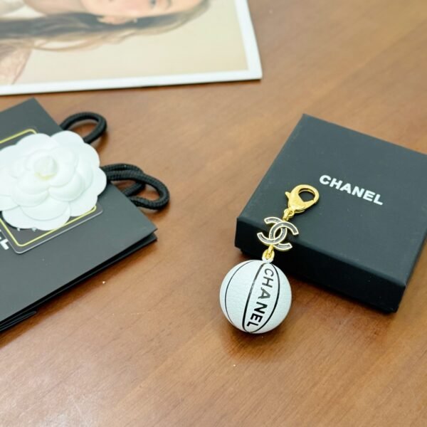 Basketball Keychain pendant white. JW01 - Image 8