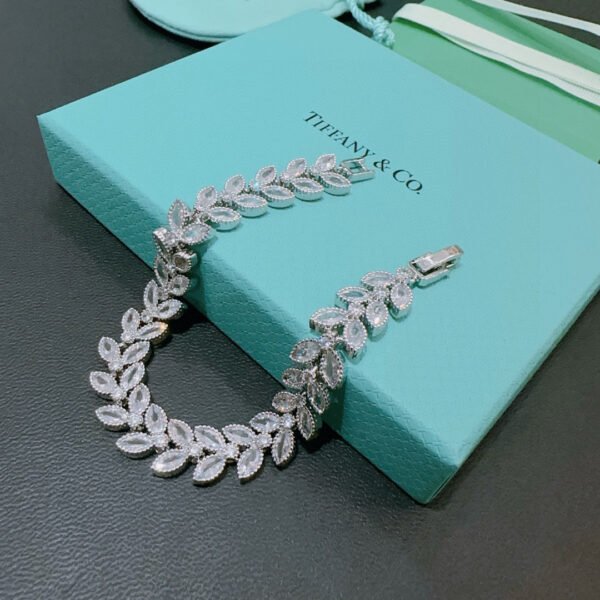 Bracelet with high-carbon diamonds and top-grade sub-gold material.JW01 - Image 2