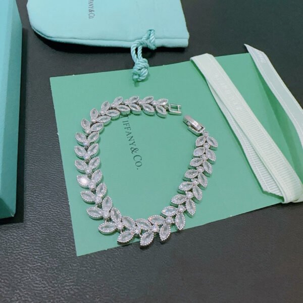 Bracelet with high-carbon diamonds and top-grade sub-gold material.JW01 - Image 5
