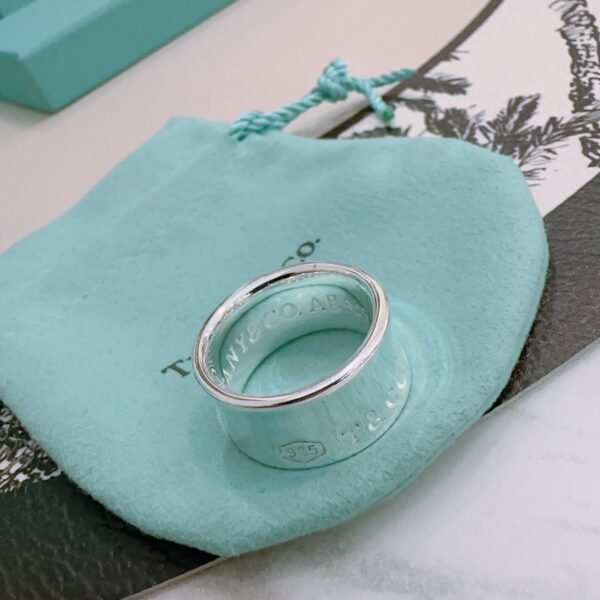 V gold plated with platinum layer ring.JW01 - Image 5