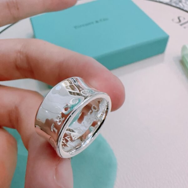 V gold plated with platinum layer ring.JW01 - Image 8
