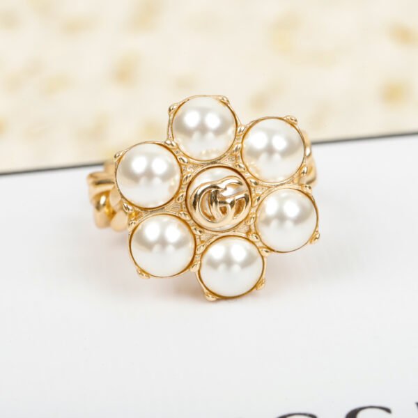 Classic double G Swarovski pearl ring.JW01 - Image 4