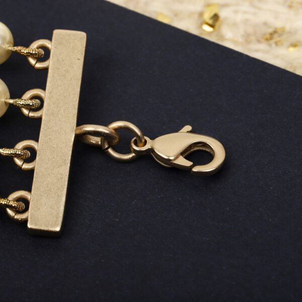 Glossy pearl choker adjustable. JW01 - Image 5