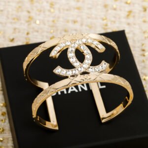 Open-end double C full diamond bracelet.JW01