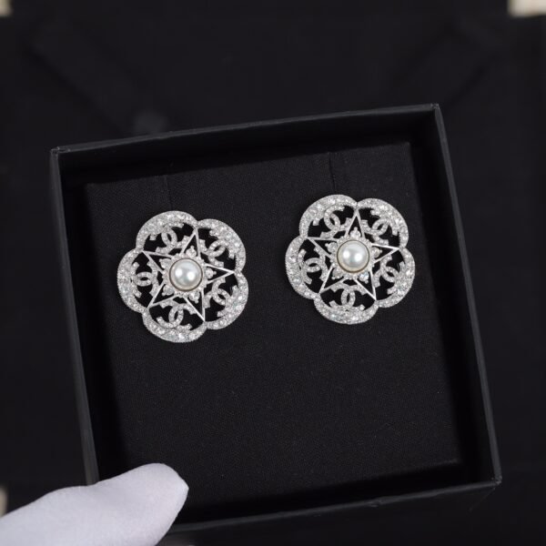 Latest Camellia series very heavy Swarovski pearls and diamond. JW01 - Image 2