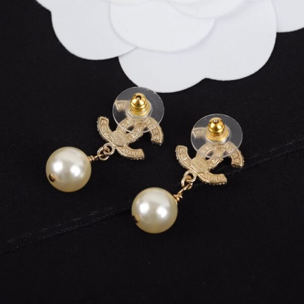 Classic double C light Earrings ZP material.JW01 - Image 2