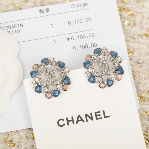 Blue Heart Rhinestone Earrings. JW01 - Image 3