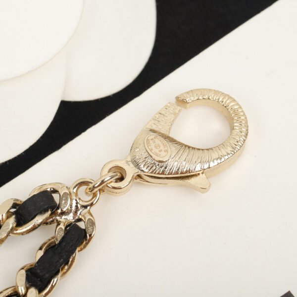 Beautiful Swarovski diamonds and pearls consistent ZP Brass material.JW01 - Image 5