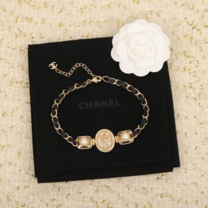 Handmade Lambskin Castle Choker.JW01