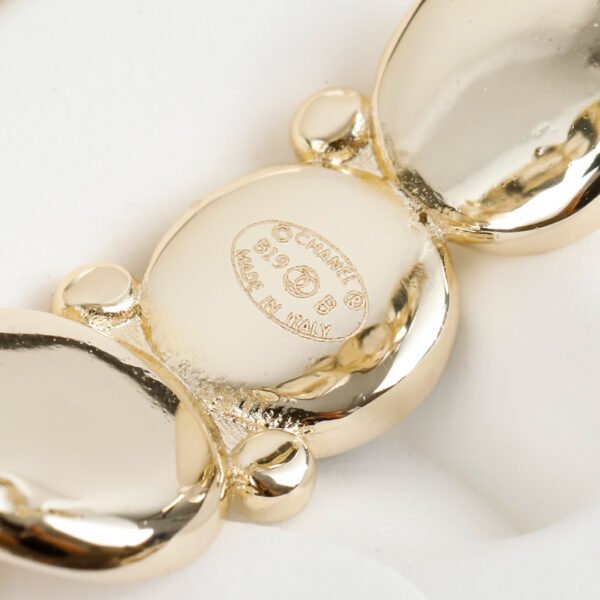 CC Black and White Swarovski Pearls Gold Tone Hoop Earrings.JW01 - Image 7