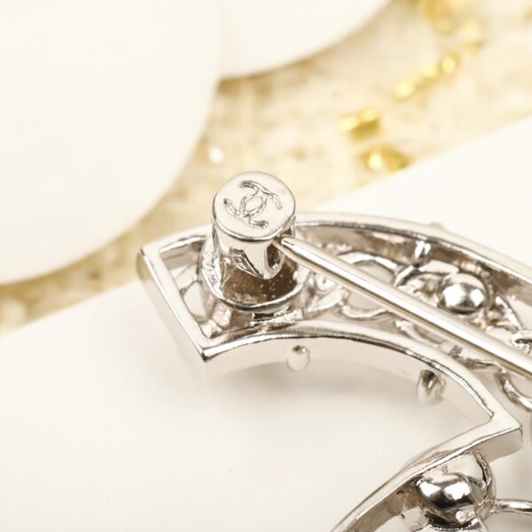 Double C Brooch with Swarovski Diamonds.JW01 - Image 5