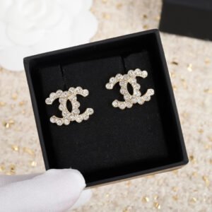 Classic double C Earrings with swarovski diamonds.JW01