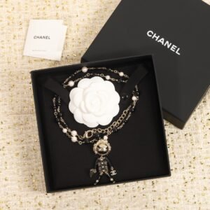 Lion doll pearl sweater necklace.JW01
